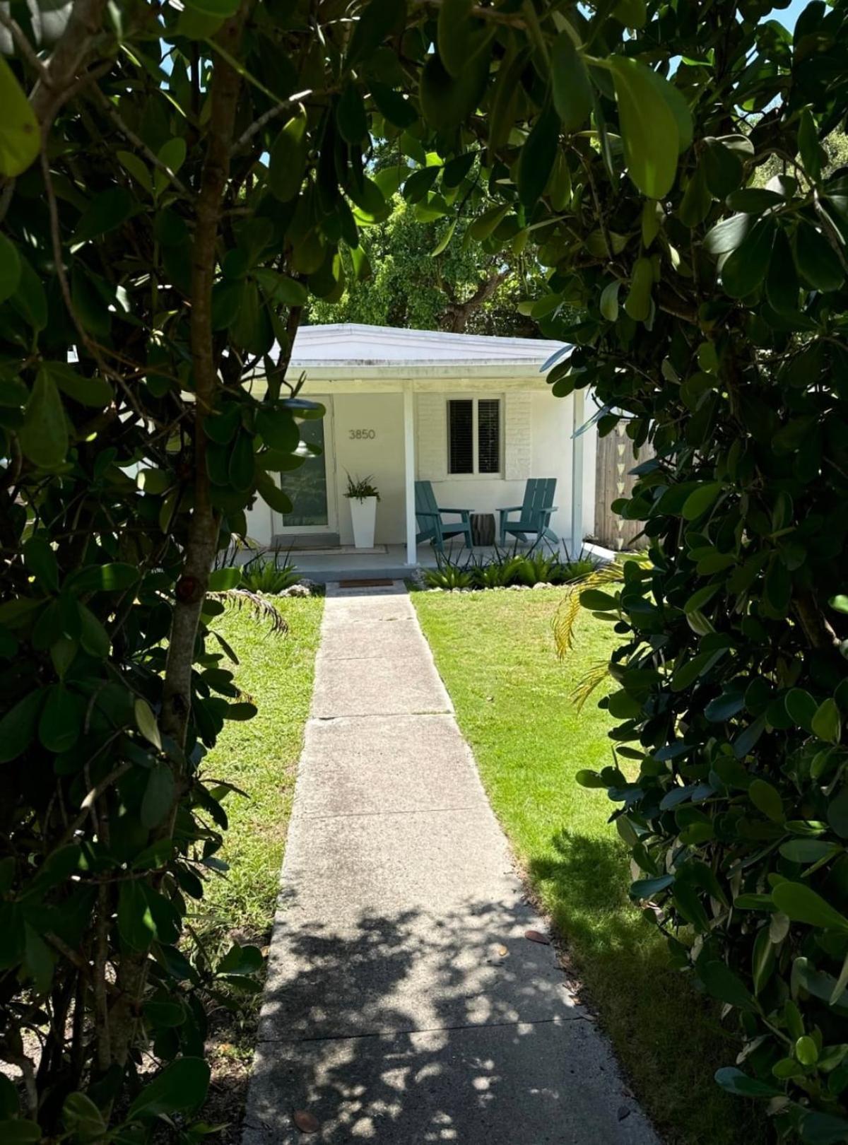 Avocado House Miami